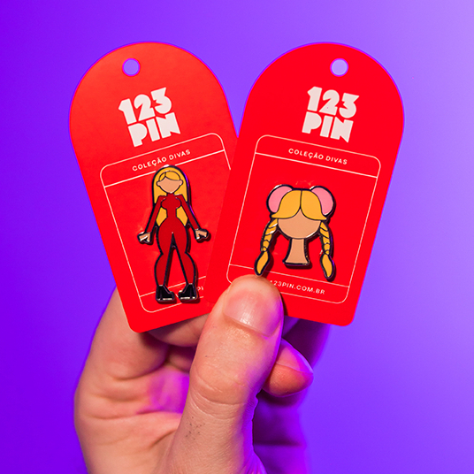 Pin Britney Spears Oops (broche) — imagem 2 de 2