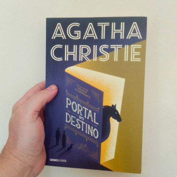 Livro Portal do destino: Um caso de Tommy e Tuppence - Agatha Christie - Editora Globo Livros  - Ano de 2019