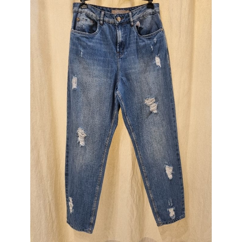 Calça Jeans Feminina Lez a Lez Mom Jeans Rasgada Lavagem Clara 40
