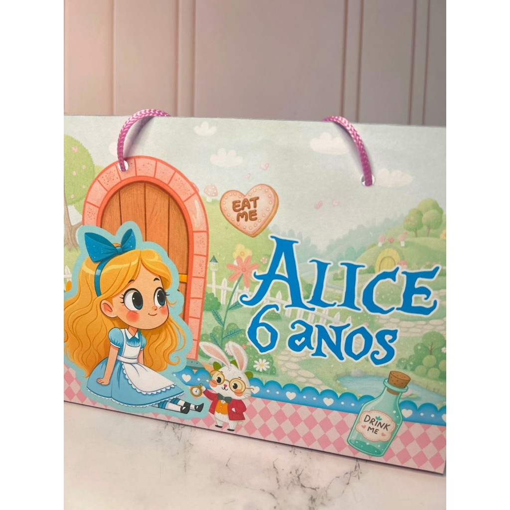 Sacolinha Personalizada Alice no País das Maravilhas I PEGUE E MONTE I LEMBRANCINHA DE FESTA