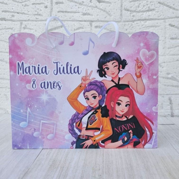 SACOLA PERSONALIZADA PEGUE E MONTE HUNTRIX GUERREIRAS DO KPOP -PARA FESTA, ANIVERSÁRIO, LEMBRANCINHA
