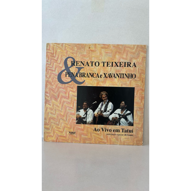 Lp Ao Vivo em Tatuí - Renato Teixeira e Pena Branca e Xavantinho. Com encarte. Testado e funcionando