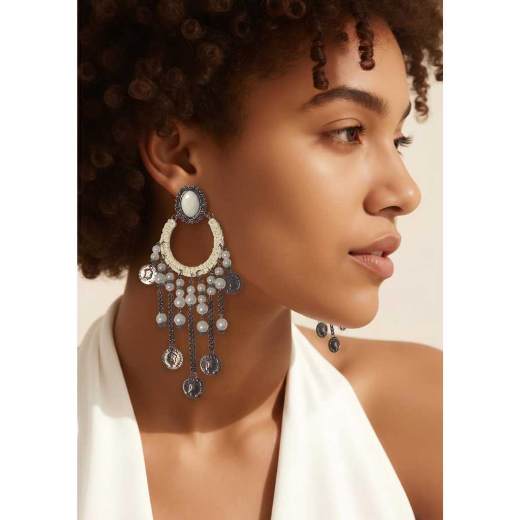 Maxi Brinco Feminino com Franja e Miçangas Estilo Boho Com Medalhas