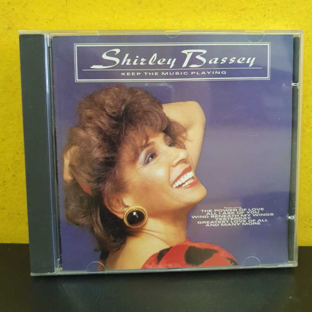 CD Shirley Bassey - Keep The Music Playing - Importado / Raro / Original - Cantora