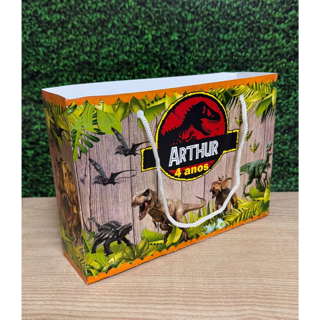 Sacolinha Surpresa G Jurassic/Dinossauro/T-rex Personalizada com nome Festa Infantil Chá Aniversário Lembrancinhas