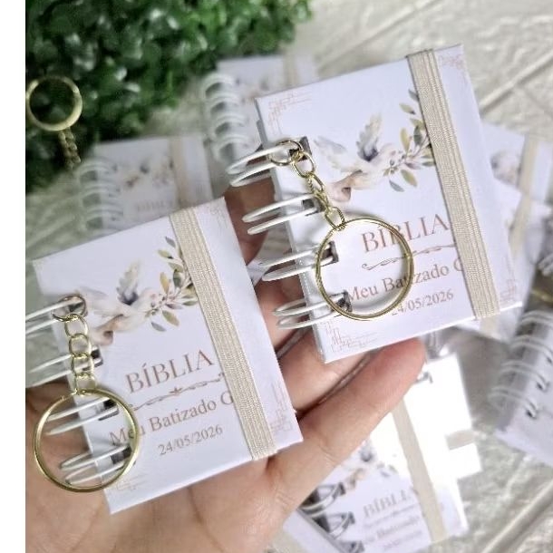 Kits Mini Bíblia Chaveiro Batizado Personalizada Lembrancinha igreja,Eucaristia infantil