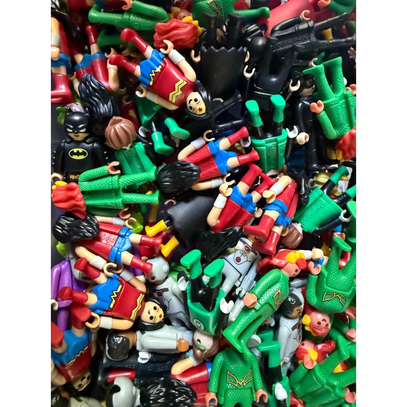 Colecao DC Playmobil Kinder Ovo 2026 - Brinquedos colecionáveis - Liga da Justiça