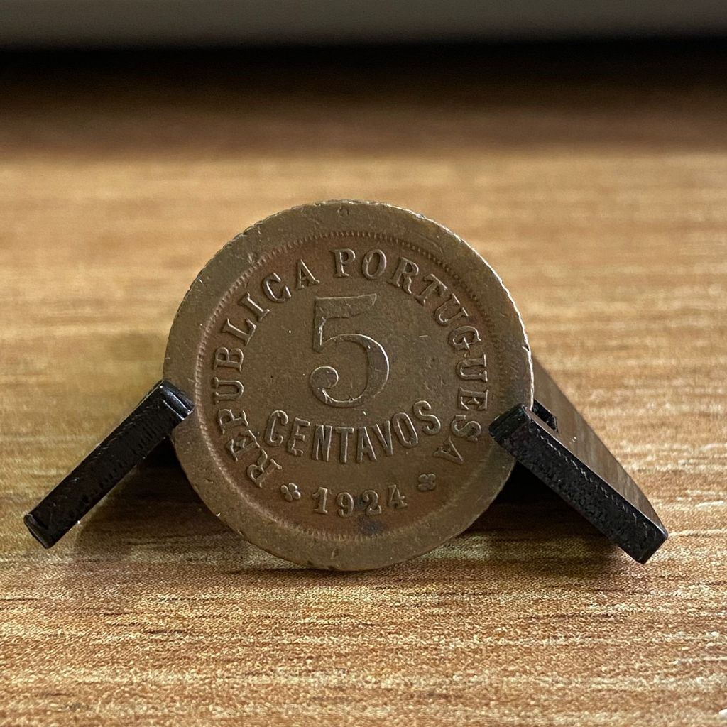 Moeda de Portugal - 5 Centavos de 1924, Bronze, 3,1gr, 19,2mm - MBC