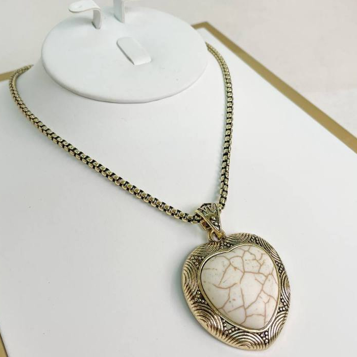 COLAR BOHO COWNTRY WESTERN CORAÇÃO OURO ENVELHECIDO - Folheado a Ouro 18k