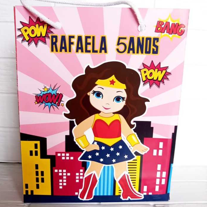 Lembrancinha MULHER MARAVILHA BABY  Sacolinha Surpresa Personalizada  PEGUE E MONTE