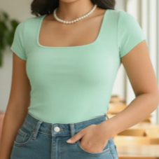 Blusa Feminina de Suplex Básica Lisa decote Quadrado Manga Curta