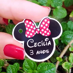 Mini Tag Personalizada Mickey e Minnie 3cm com Nome e Idade