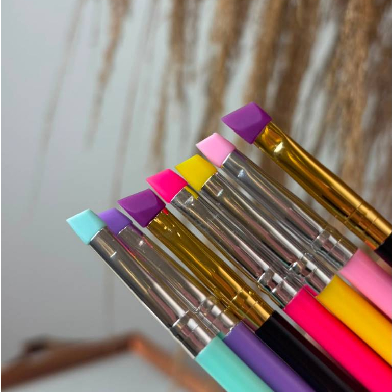 Pincel Chanfrado de Silicone