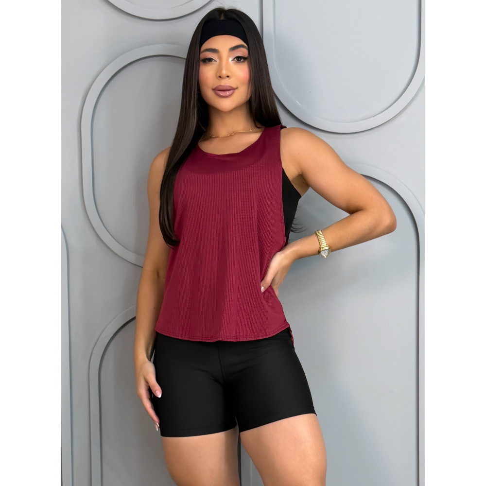 Regata Cavada Fitness Blusa Treino Academia Camiseta Tapa Bumbum Básica Camisa Corrida Caminhada Top