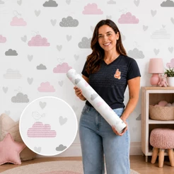 Papel de Parede Baby Nuvens Cinza e Rosa com Passarinhos