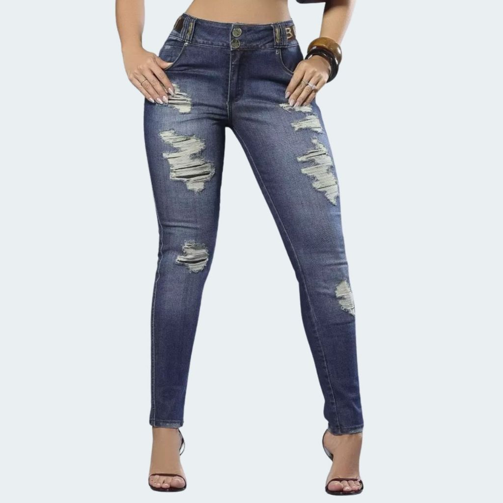 Calça feminina Boyfriend Confortável e Sofisticada com Toque Destroyed Pit Bull Jeans com bojo removivel.