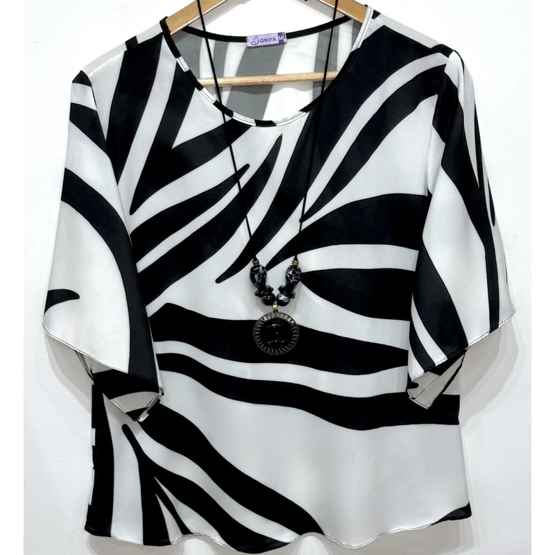 Blusa Feminina Manga Morcego (2) Estampada Soltinha Tecido Leve Moda Verão Confortável em Oferta na Shopee