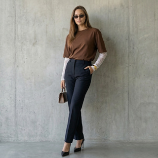 Blusa Feminina com Manga de Renda Estilosa Oversized