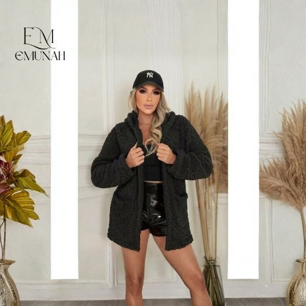 Casaco Teddy Feminino Longo Peluciado com Capuz e Bolsos Jaqueta de Inverno Quentinha