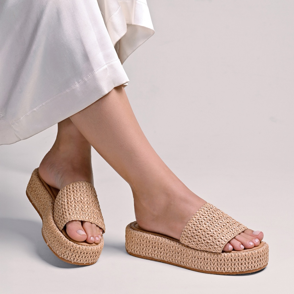 Tamanco Sandália Feminina Ráfia Flat de Palha Natural Búzios Praia Resort Verão Leve Papete Slide