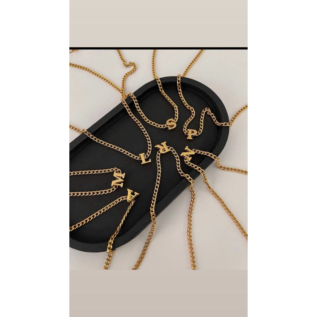 Conjunto Feminino com Inicial – Colar e Pulseira Letra Personalizado. Elegante de Alta Qualidade
