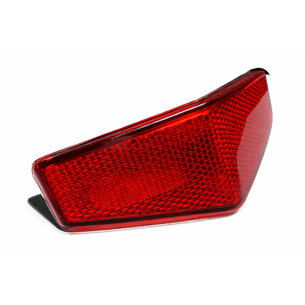 Detalhes do Refletor Paralama Traseiro Honda Titan / Fan 150 2009 a 2013
