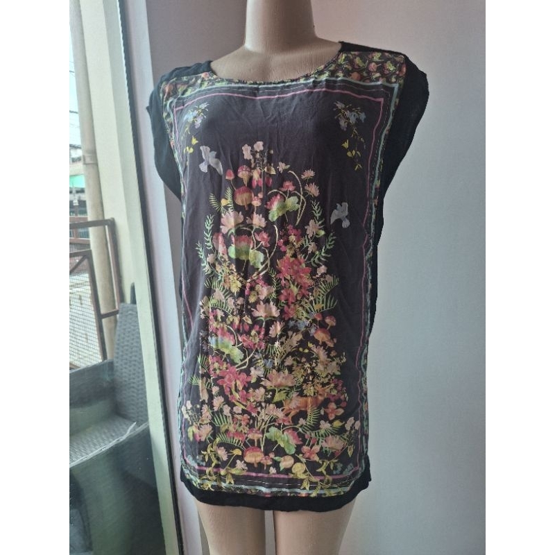 Vestido Antix Curto Estampa Floral e Cogumelos - Tamanho P