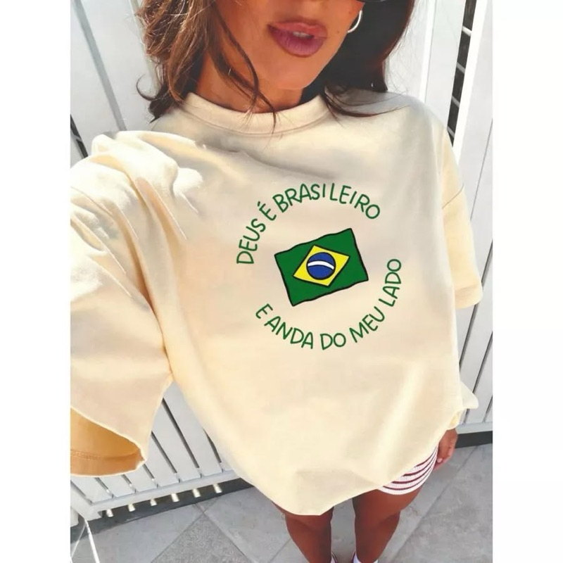 Camiseta Deus É Brasileiro E Anda Do Meu Lado Brasil Copa Camisa Blusa 100% Algodão T-shirt Feminina