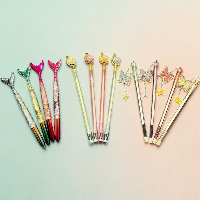 Caneta Gel Fofa com Pingente Glitter Borboleta Sereia Planeta Escolar Escrita Macia Várias Opções