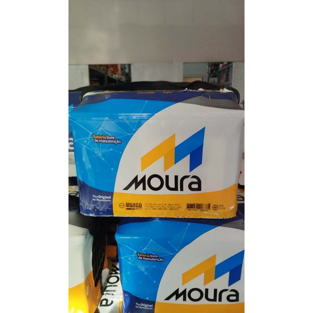 Bateria Moura 60 Amperes polo direito.