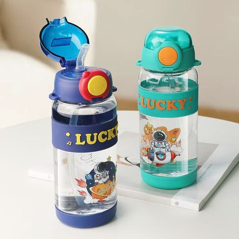Garrafas De Água Para Criança Infantil astronauta com Bico duplo 700ml Com Alça Regulável para escola