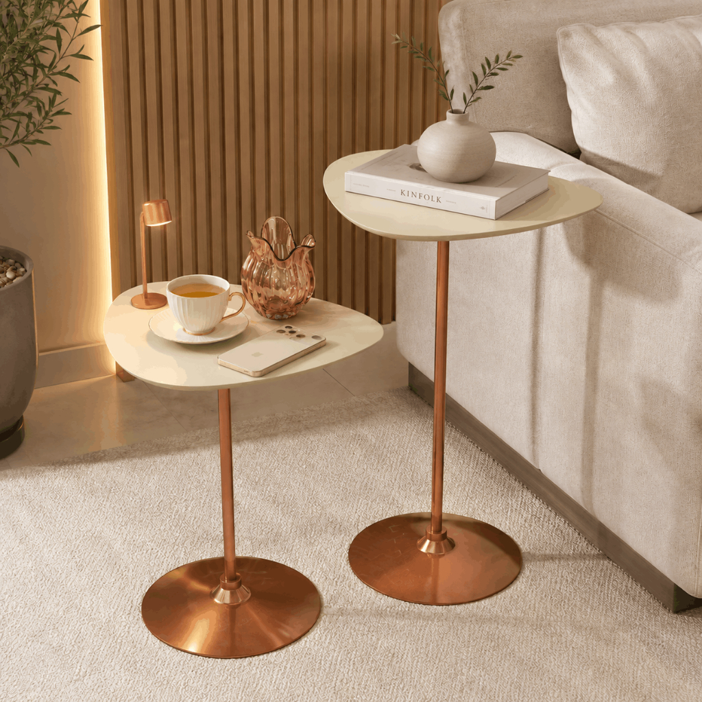 Conjunto Duas Mesas Lateral Kit 2 Mesinhas Centro Decorativa Design Orgânico Moderna Canto Sofá Sala Pé Cobre Industrial