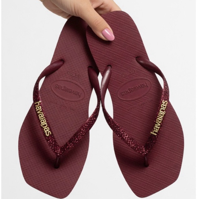 Chinelo Feminino com Glitter e Pingentes Elegante - Nova Tendência