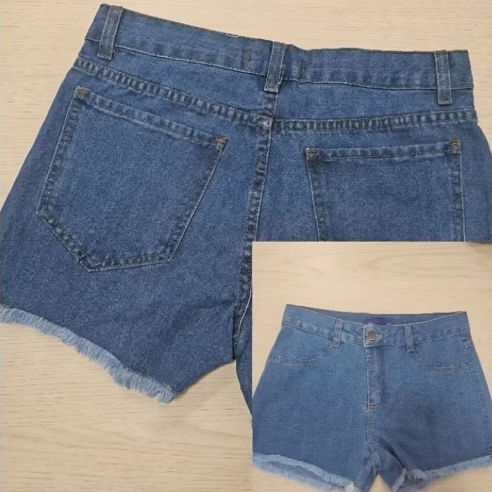 Short Jeans Clássico - Essencial no seu guarda-roupa! 👖