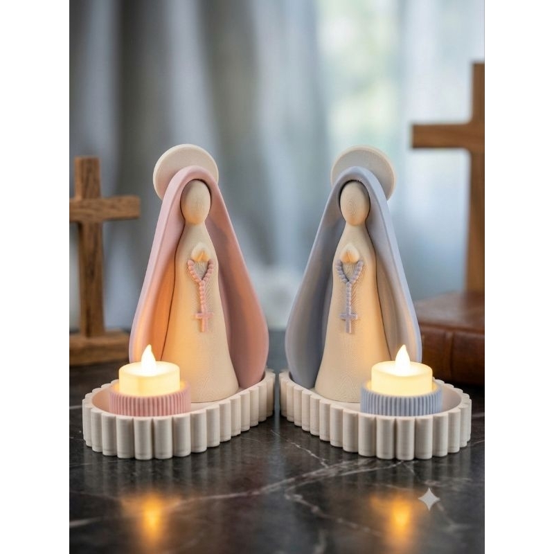 ​Kit Nossa Senhora com Vela LED + Bandeja Estilo Terço – Mini Altar Decorativo Religioso | Imagem Católica para Lar
