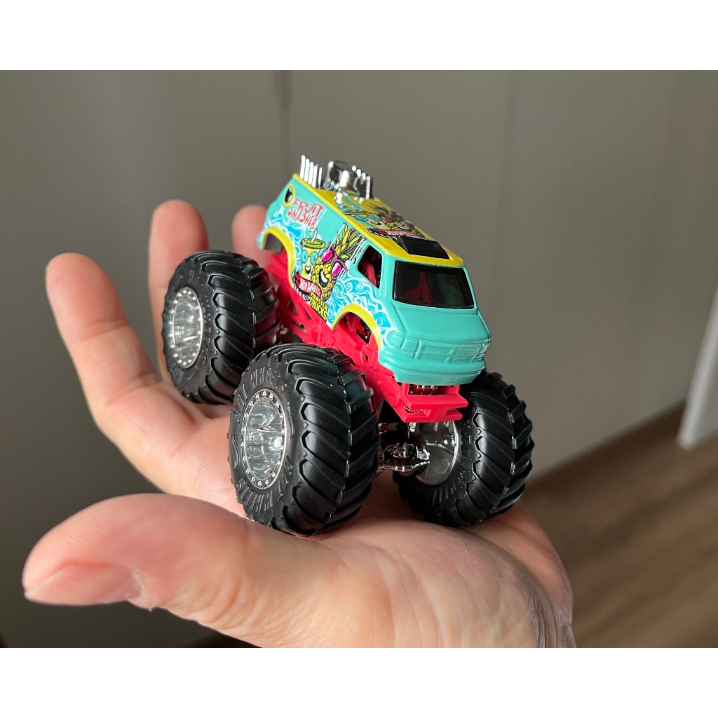 carro big foot monster truck furgão Dodge Van da Hot Wheels Fruit Smasher