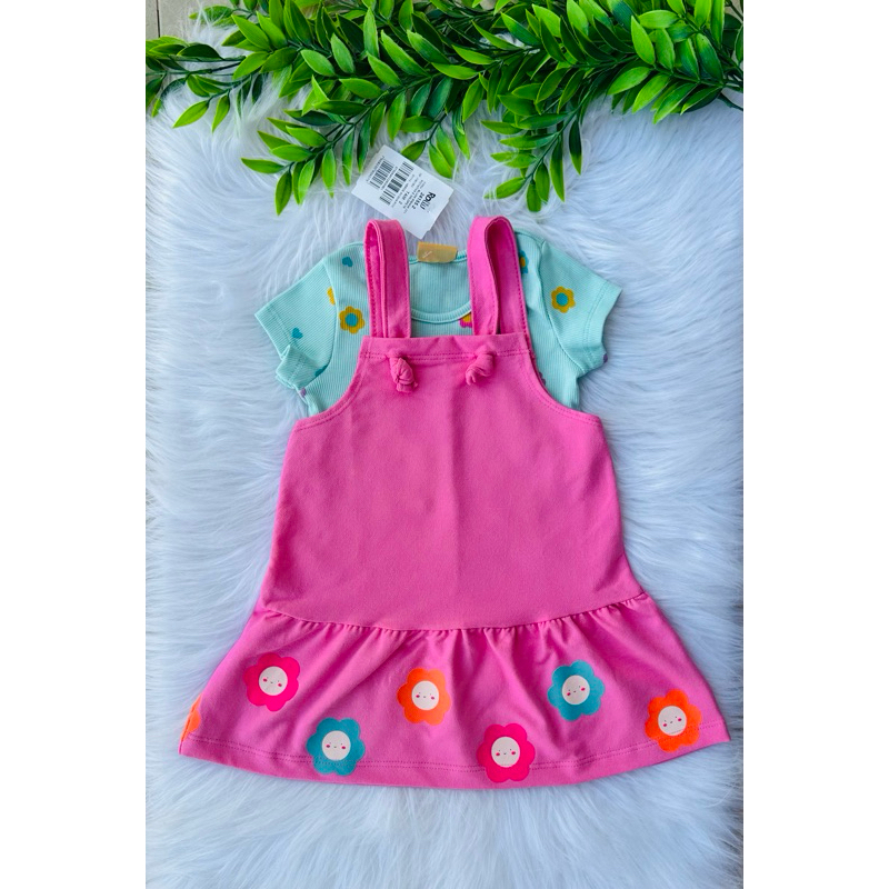 Conjunto infantil menina blusa e jardineira estampada tamanho 2