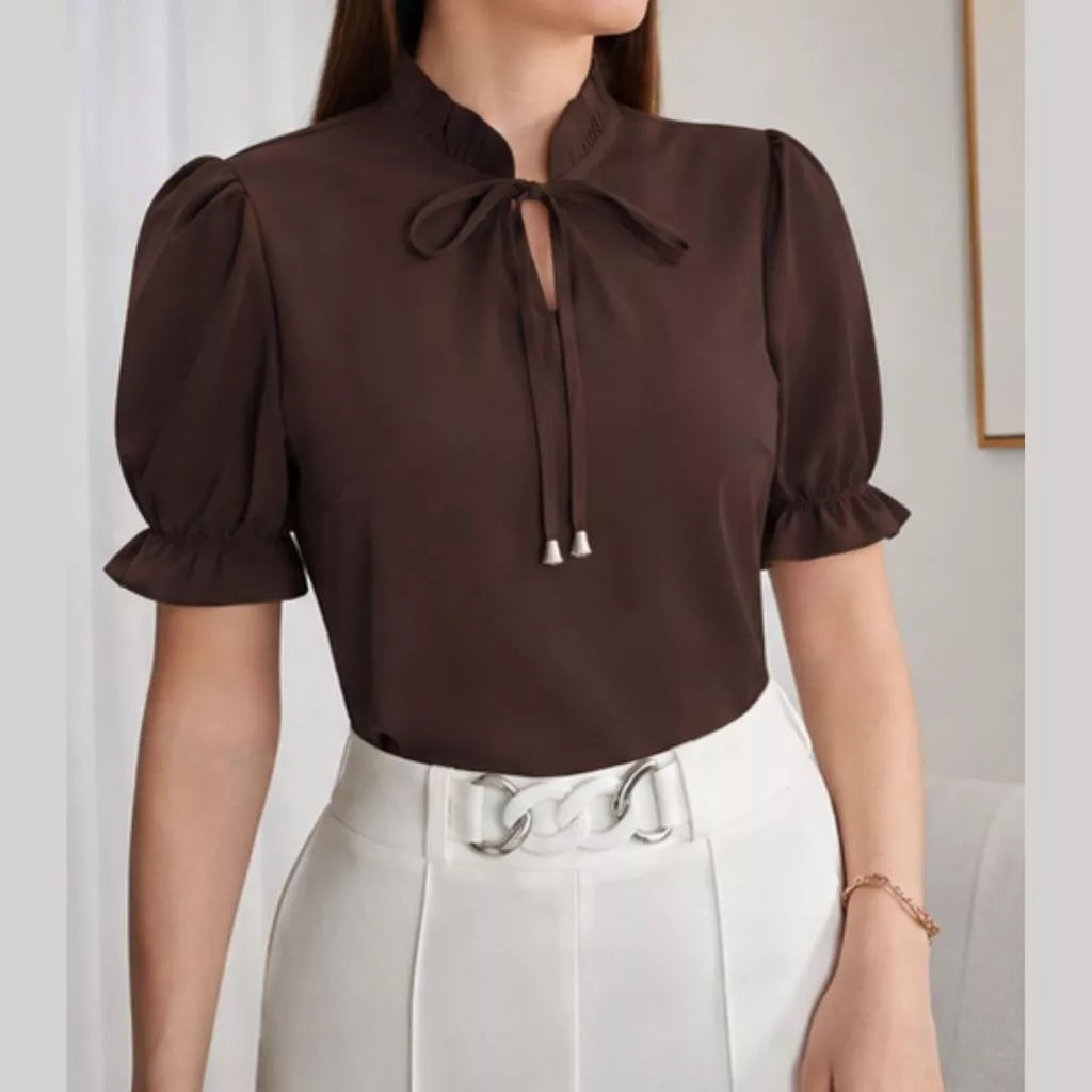 Blusa  Casual Feminina Social e Delicada Gol Alta Romântica Manga Curta Bufante Moda Evangélica Cristã Lisa Elegante — imagem 1
