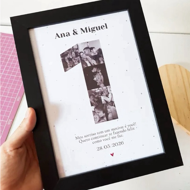 Quadro Personalizado 1 Ano de Namoro Foto e Número Casal Presente Dia dos Namorados Moldura 15x21