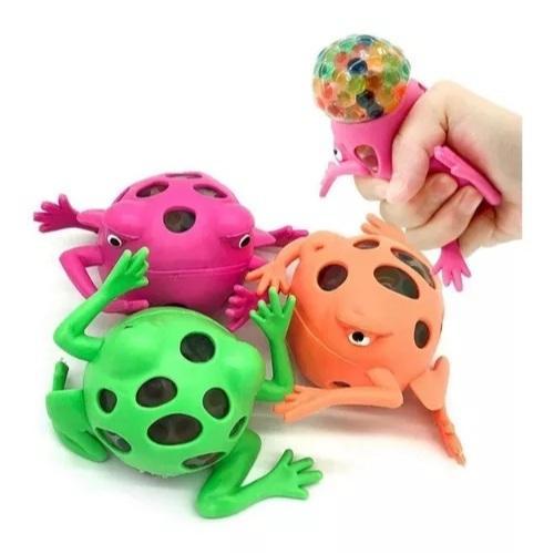 Brinquedos de bola antiestresse em formato de sapo e caranguejo.