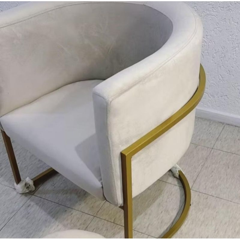 Poltrona confortavel Luna com base decoração sala, escritorio e quarto *Nao acompanha almofadas — imagem 2 de 2