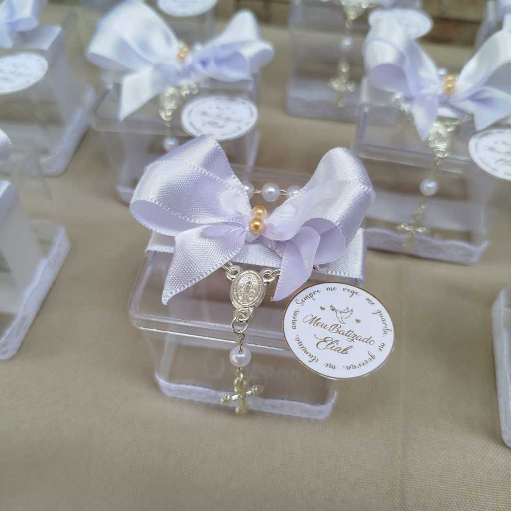 Kit 10 Lembrancinhas Batizado Luxo - Caixinha Acrílico 5x5 Personalizada com Mini Terço e mini Card