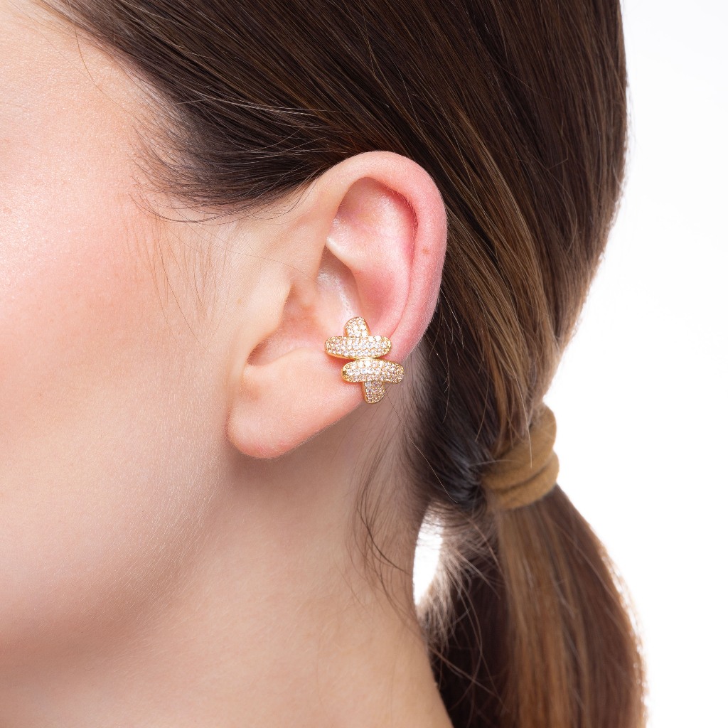 Piercing Fake Orelha Entrelaçado Micro Zircônias Cristais Banhado a Ouro 18k ou Ródio Branco Feminino Semi Joias