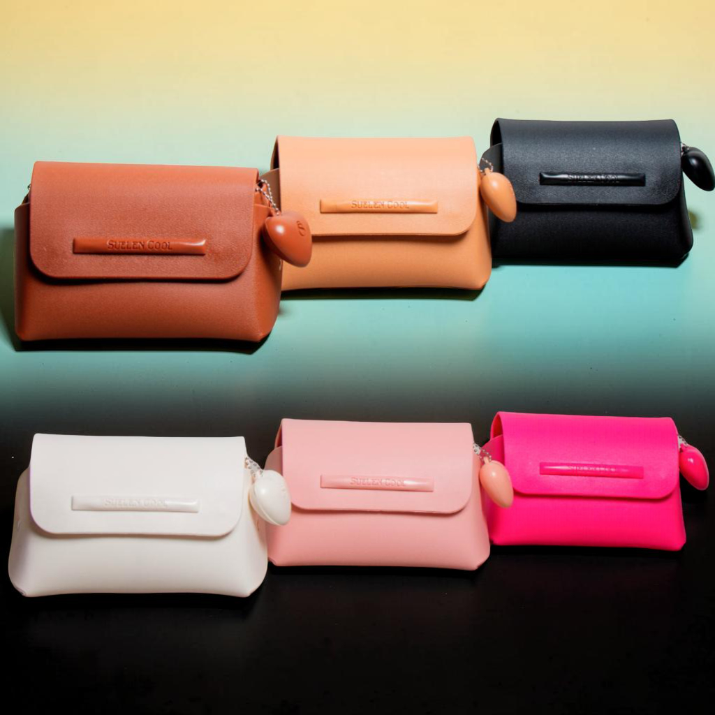 Bolsa Pequena Suelen com Pingente Coração - Clutch, Necessaire e Porta Maquiagem - Realizar