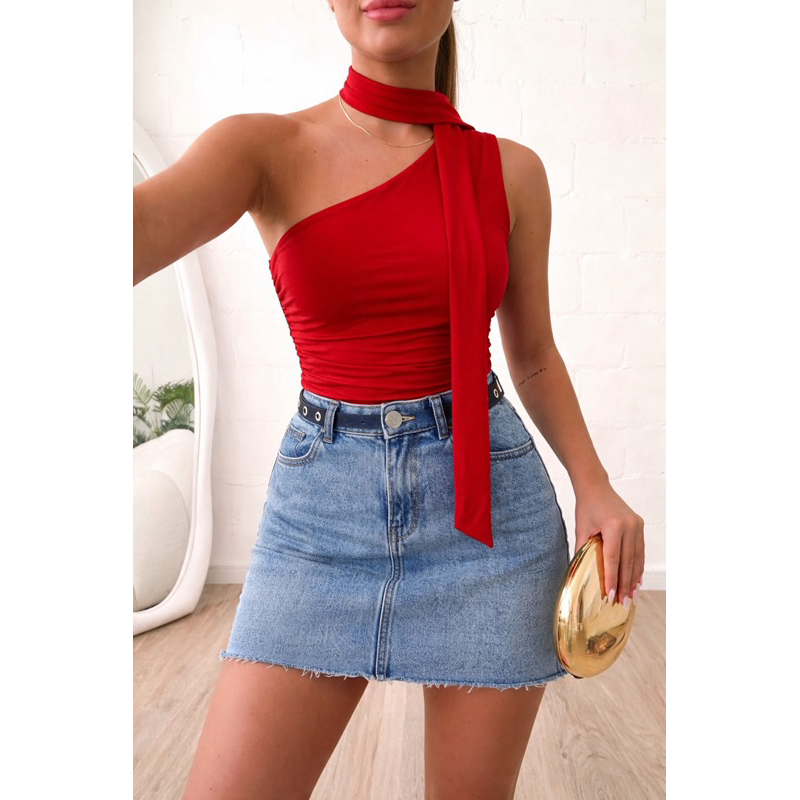 Body Feminino Poliamida Chic  com Detalhe solto no Pescoço Elegante, Sensual e Confortável Tendência.