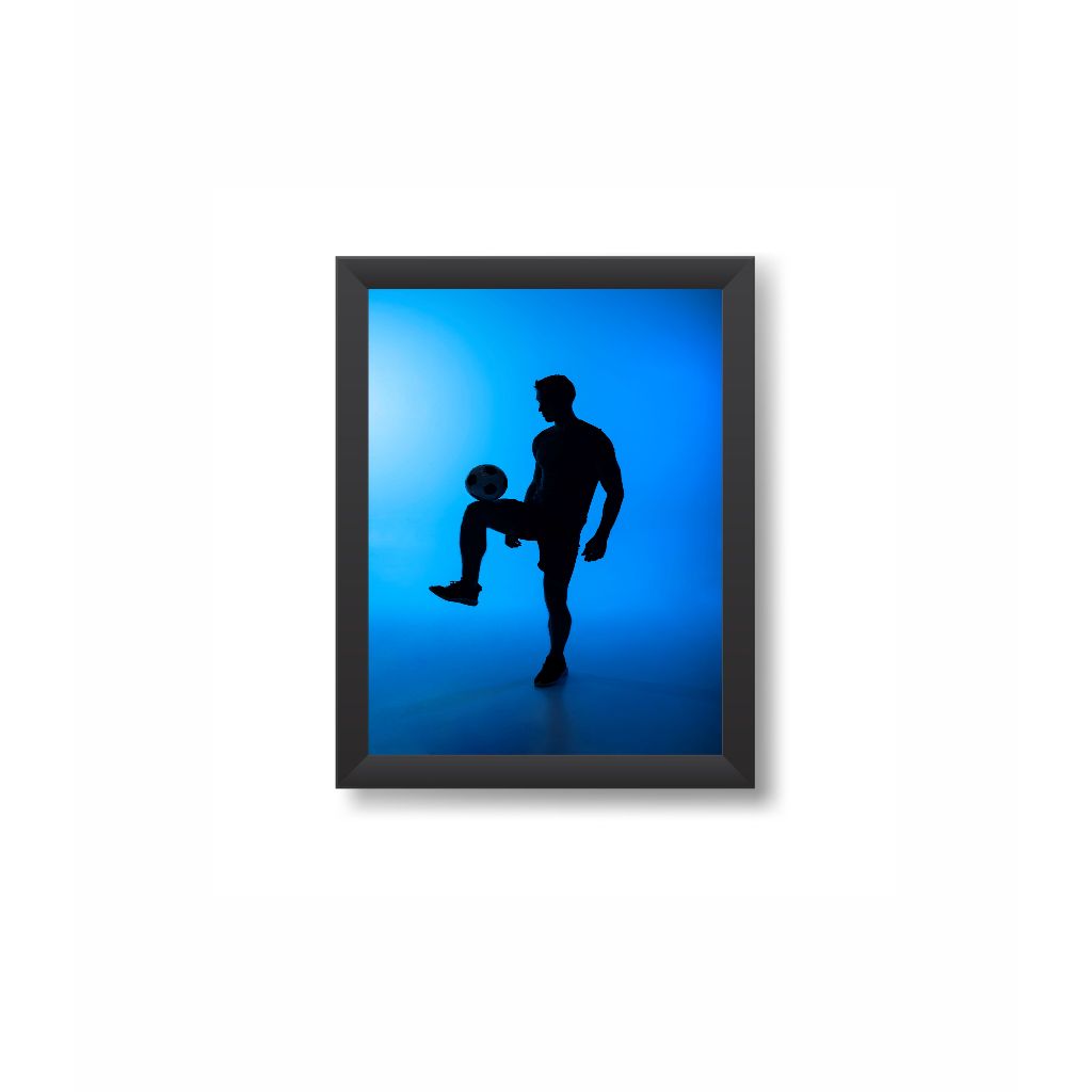 Quadro Decorativo Futebol Bola Chuteira Jogadores Decoração Esporte Moldura 20x30cm Madeira Vidro Preta