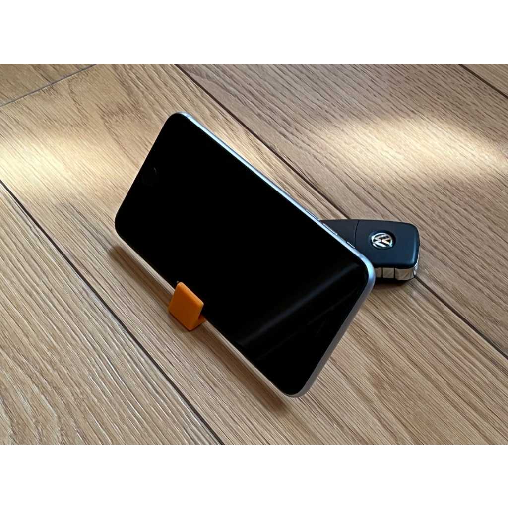 Chaveiro de Carro e Suporte para Celular - 2 em 1, Portátil, Universal, Acessório Criativo e Prático para Smartphone