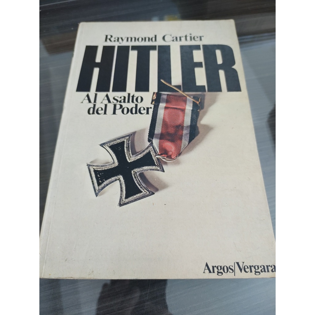 Livro Hitler Al Asalto del Poder Raymond Cartier