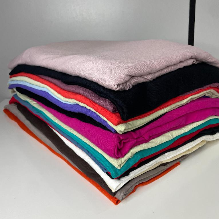 Retalho Viscolycra Lisa Colorida - Acima de 1m - Para Blusas, Vestidos, Camisetas - 3,5 mt no kg em Oferta na Shopee