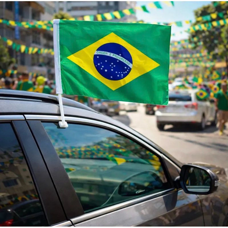 Bandeira Do Brasil Para Janela Carro 30x45cm Copa Do Mundo Torcedor Selecao Brasileira Futebol Decoração Veicular